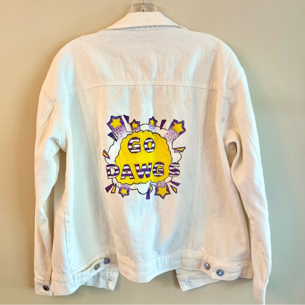 Custom UW “Go Dawgs” denim jacket. University of Washington fan wear. Women’s M